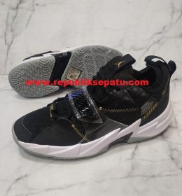 Sepatu Basket Air Jordan Whynot Zer0.4 Balck White
