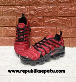Sepatu Running Air Vapormaxplus Red Black